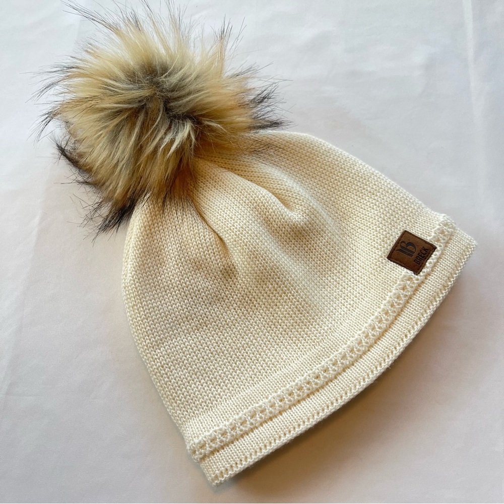 Breck/Screamer Ivory Knit Hat Beanie Cap PomPom Wool Acrylic Blend Warm, Lined